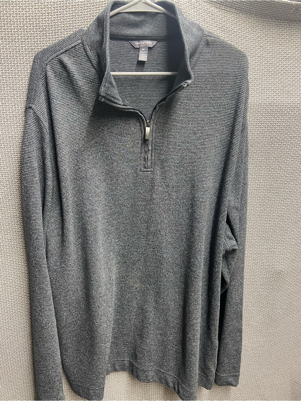 Van Heusen XXL Men’s Dark Charcoal Half-Zip Top